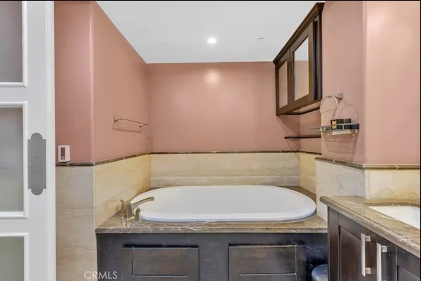 $1,290,000 | 155 Cordova Street, Unit 203, Pasadena, CA 91105