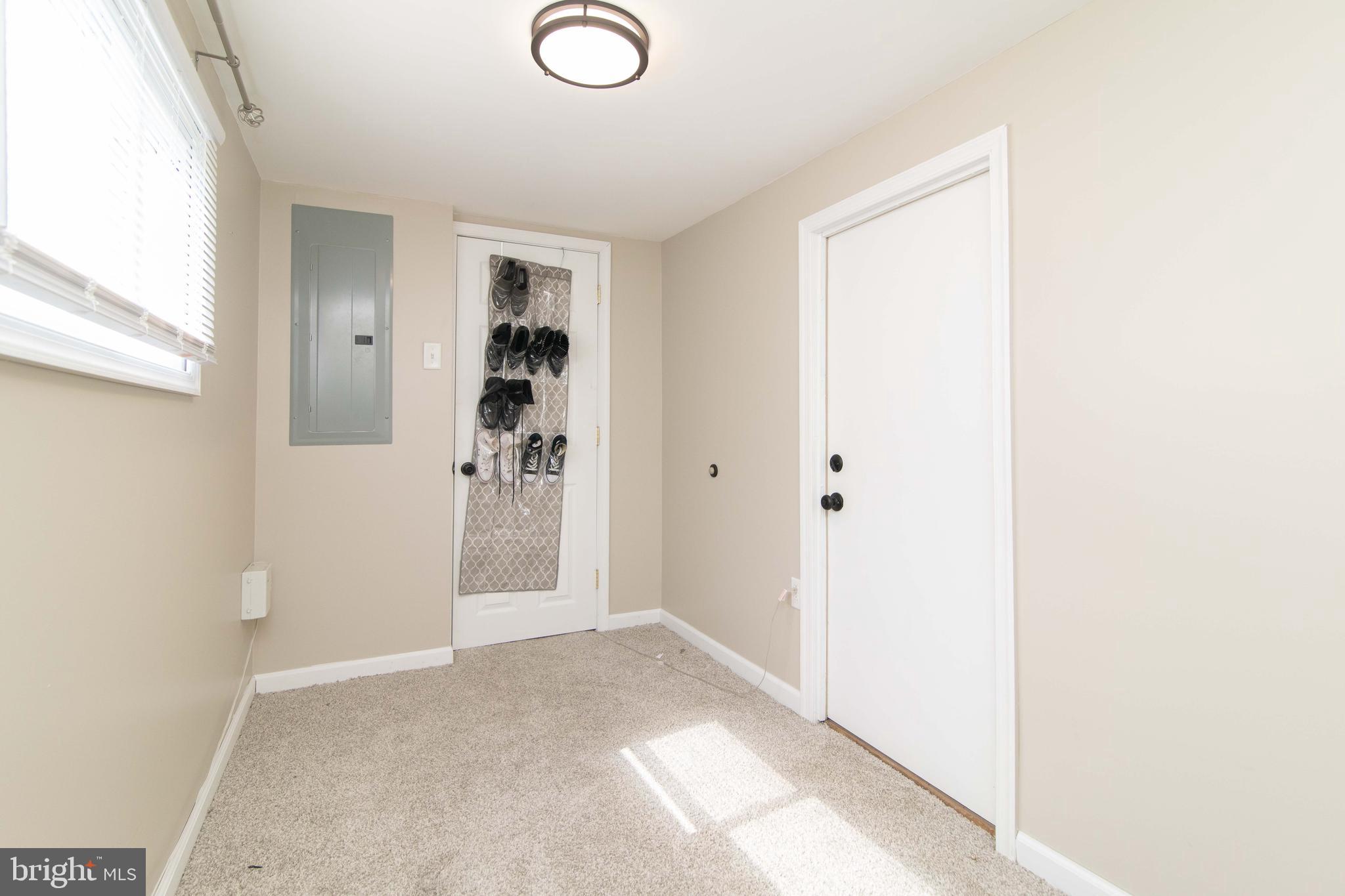90 Border Rock Road Levittown, PA 19057 - Photo 22 of 29 Gallery Image 22