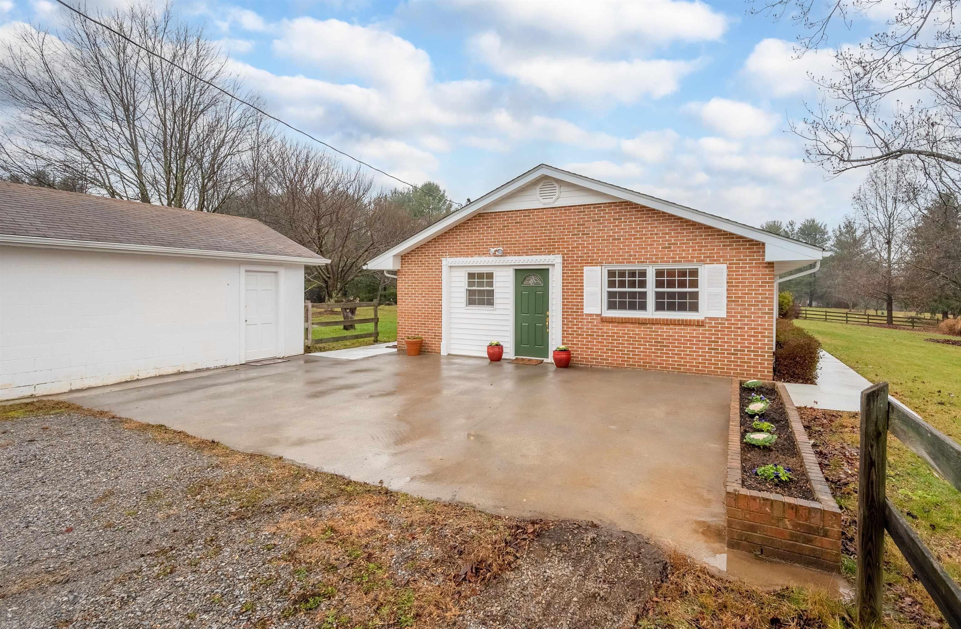 1306 Bishop Road Blacksburg, VA 24060 - Photo 58 of 83 Gallery Image 58
