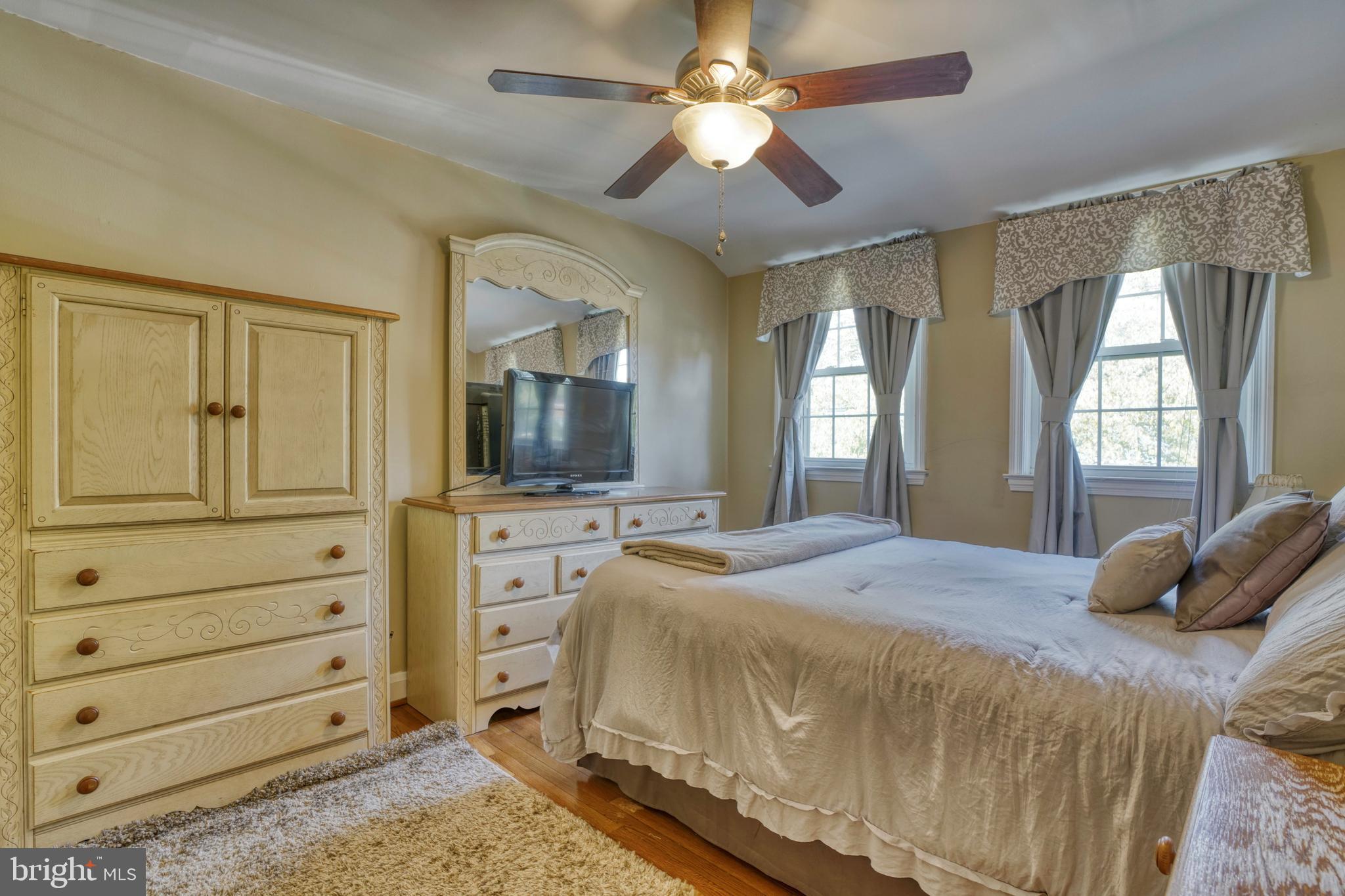 8307 Pleasant Plains Road Baltimore, MD 21286 - Photo 17 of 25 Gallery Image 17