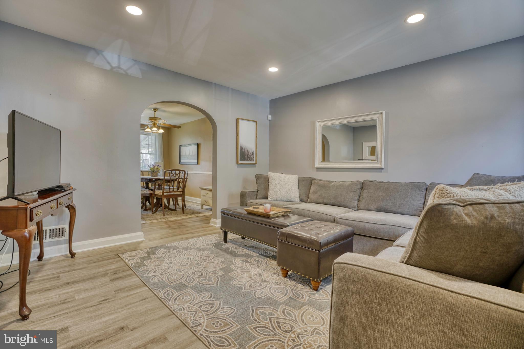 8307 Pleasant Plains Road Baltimore, MD 21286 - Photo 4 of 25 Gallery Image 4