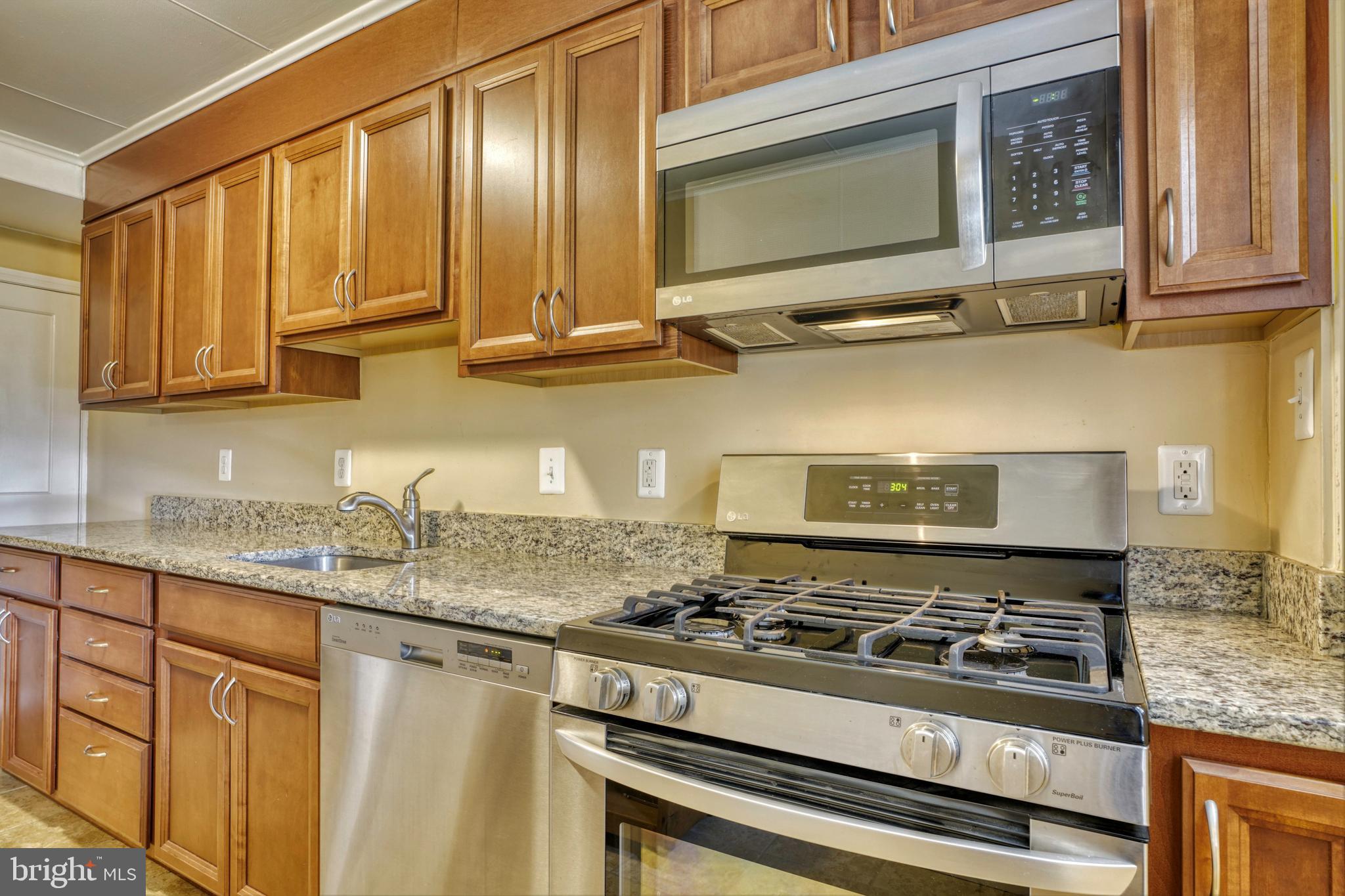 8307 Pleasant Plains Road Baltimore, MD 21286 - Photo 9 of 25 Gallery Image 9