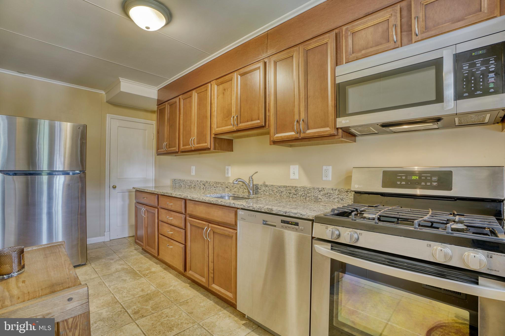 8307 Pleasant Plains Road Baltimore, MD 21286 - Photo 10 of 25 Gallery Image 10