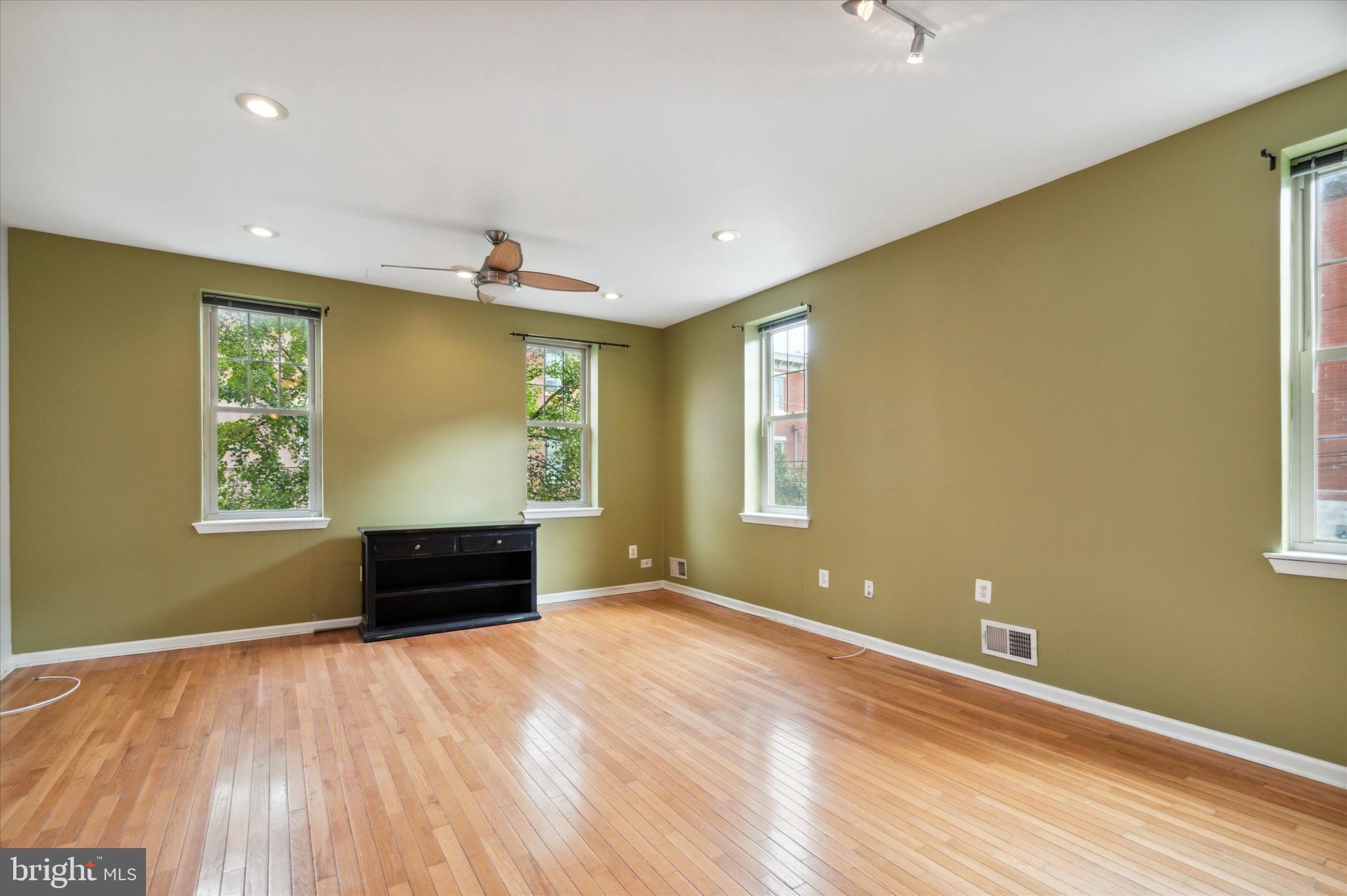 1918 Poplar Street, Unit 2 Philadelphia, PA 19130 - Photo 5 of 18 Living Room - As is