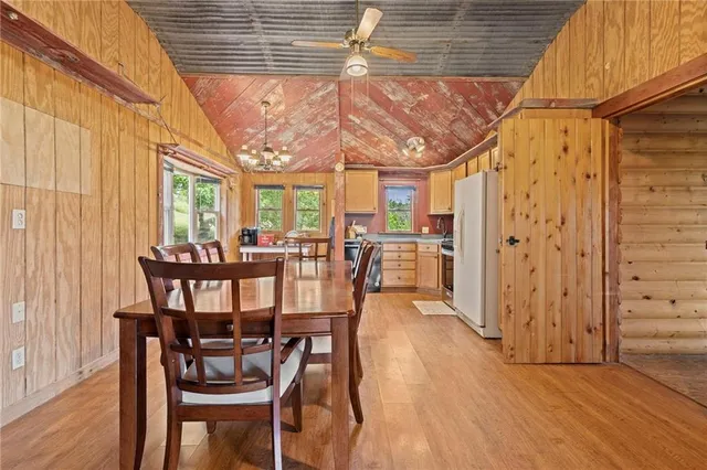 $205,000 | 29463 West 1100th Road, Garnett, KS 66032