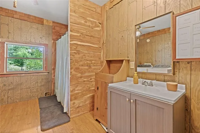 $205,000 | 29463 West 1100th Road, Garnett, KS 66032