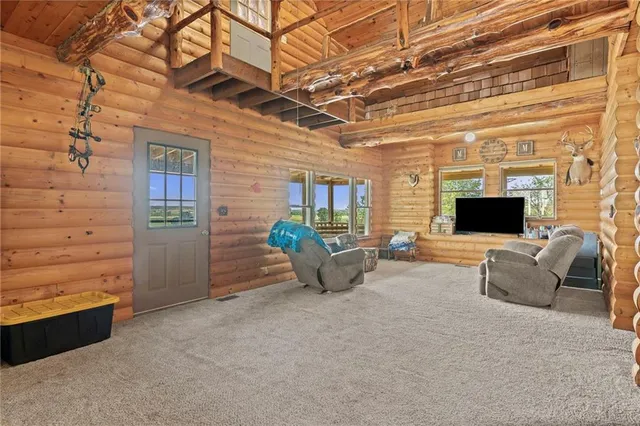 $205,000 | 29463 West 1100th Road, Garnett, KS 66032