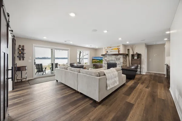 $1,250,000 | 6824 West Shadow Lake Drive, Lino Lakes, MN 55014