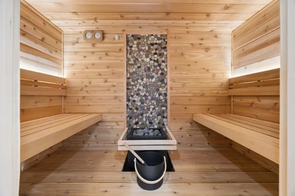 $1,250,000 | 6824 West Shadow Lake Drive, Lino Lakes, MN 55014