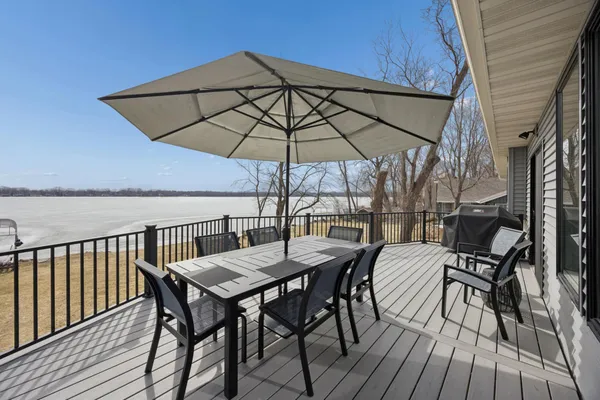 $1,250,000 | 6824 West Shadow Lake Drive, Lino Lakes, MN 55014