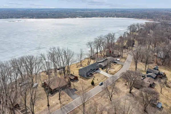 $1,250,000 | 6824 West Shadow Lake Drive, Lino Lakes, MN 55014