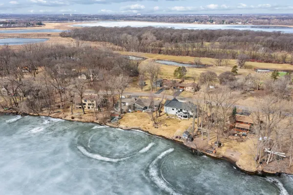 $1,250,000 | 6824 West Shadow Lake Drive, Lino Lakes, MN 55014