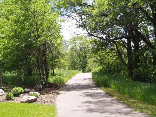 $1,250,000 | 6824 West Shadow Lake Drive, Lino Lakes, MN 55014