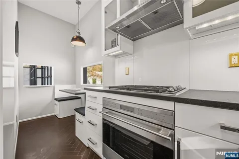 $1,900,000 | 451 Mountain Avenue, North Caldwell, NJ 07006