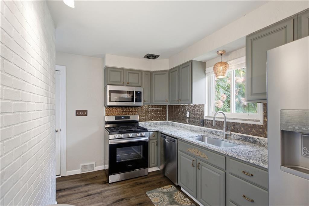 1630 Old Brodhead Road Monaca, PA 15061 - Photo 10 of 25 Gallery Image 10