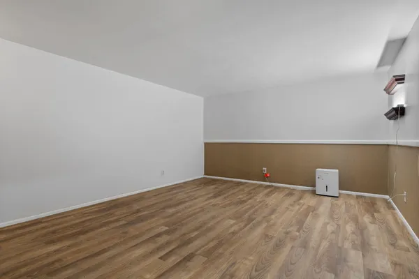 $2,200 | 9434 Neal Road, Manchester, MI 48158