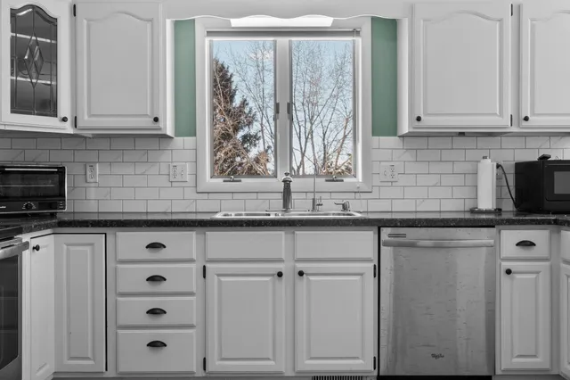 $2,200 | 9434 Neal Road, Manchester, MI 48158