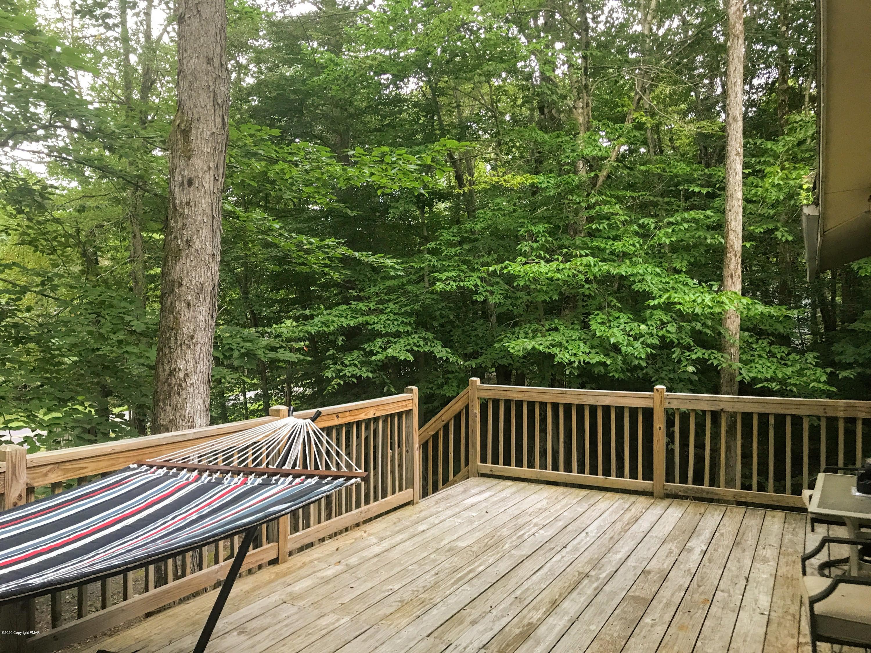 5559 Fox Run Road Pocono Pines, PA 18350 - Photo 5 of 26 IMG_7215