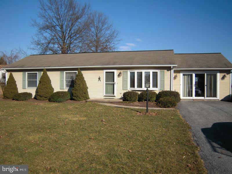 735 Greentree Road Elizabethtown, PA 17022 - Photo 1 of 14