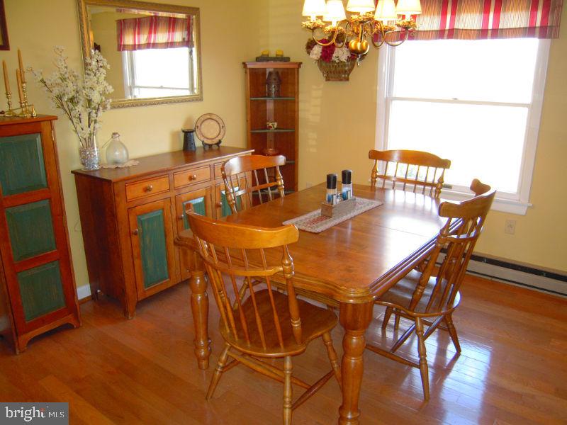 735 Greentree Road Elizabethtown, PA 17022 - Photo 5 of 14