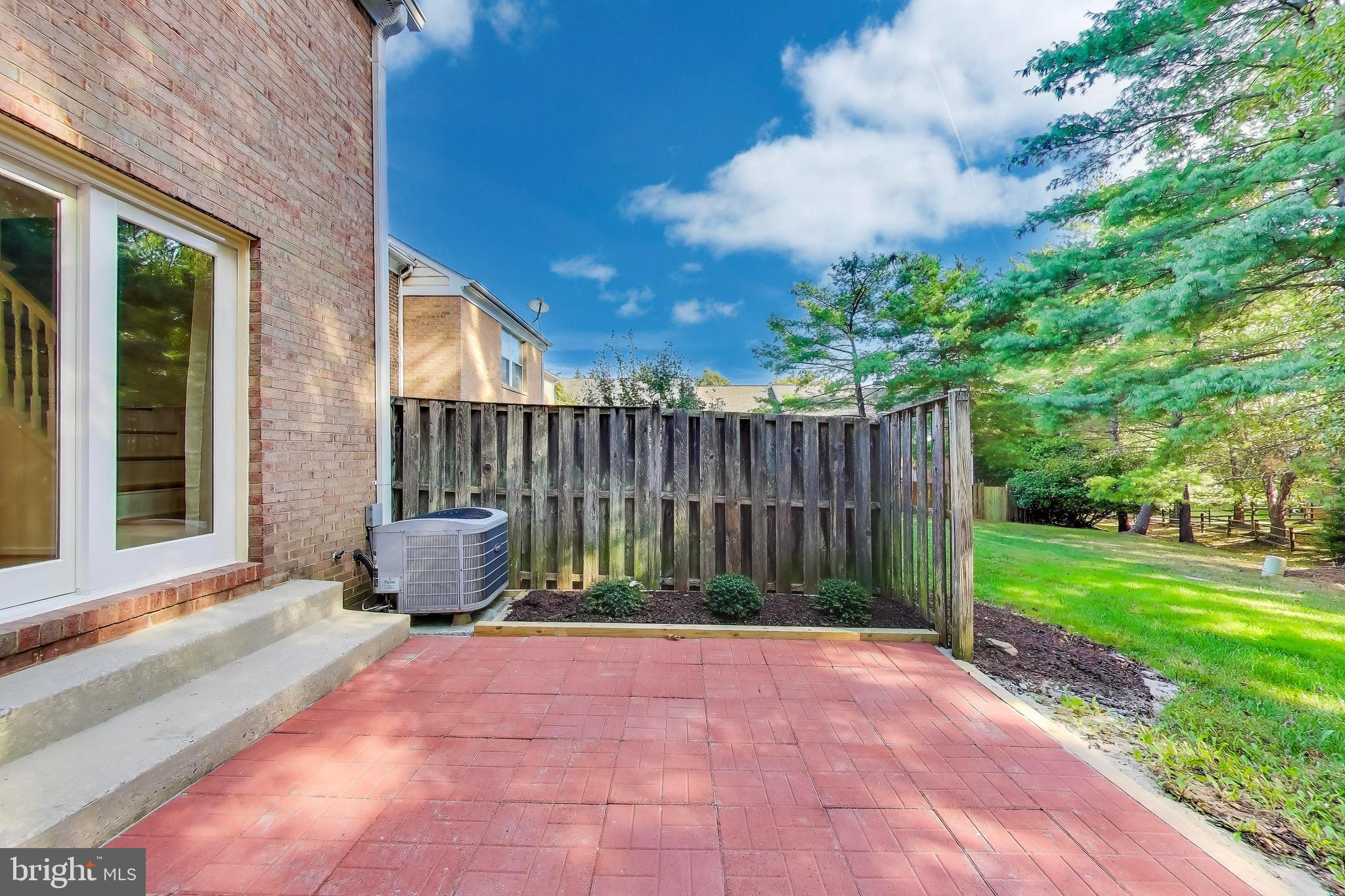 8932 Barrowgate Court Potomac, MD 20854 - Photo 22 of 24