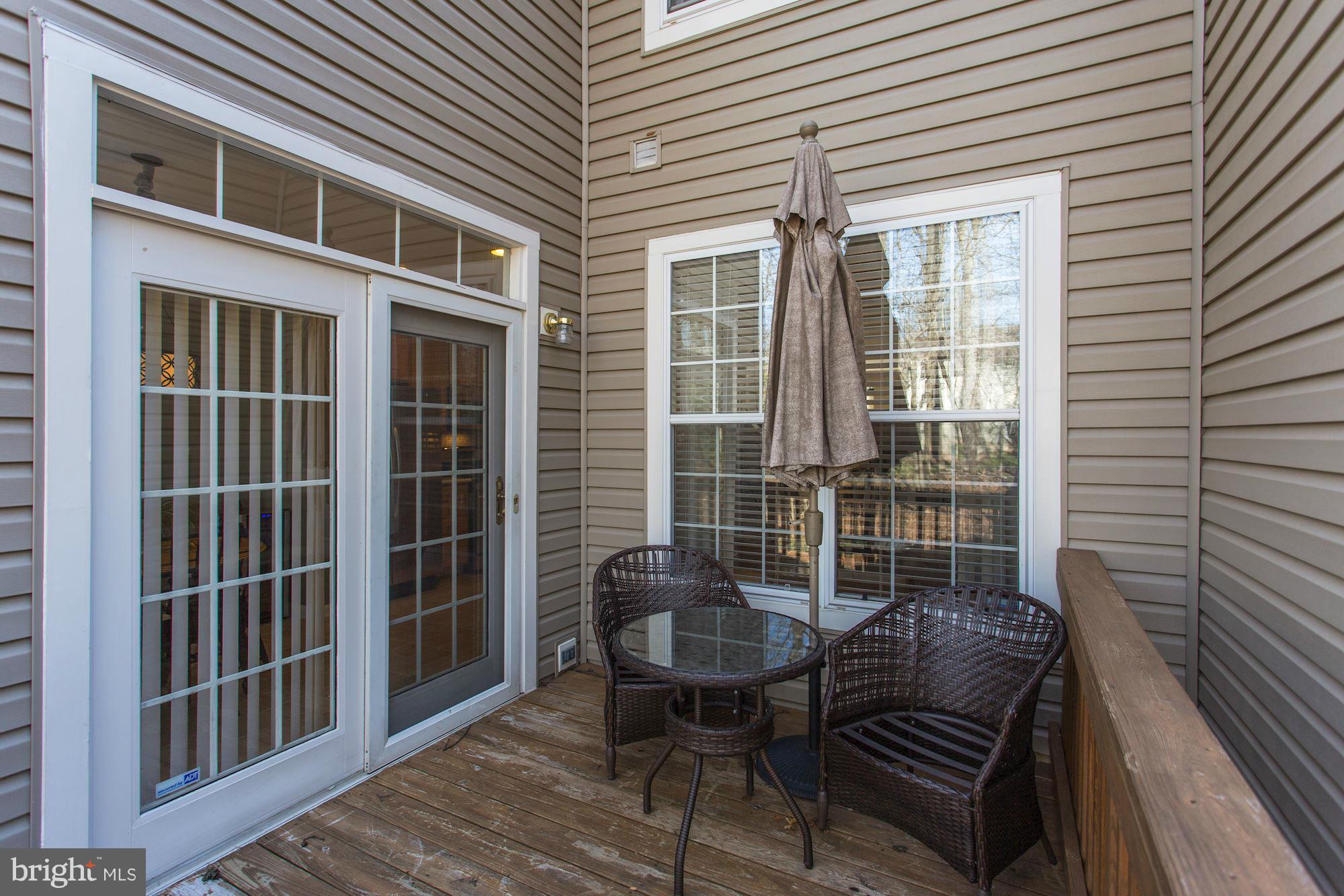1216 Wild Hawthorn Way Reston, VA 20194 - Photo 26 of 27 Exterior (Rear)