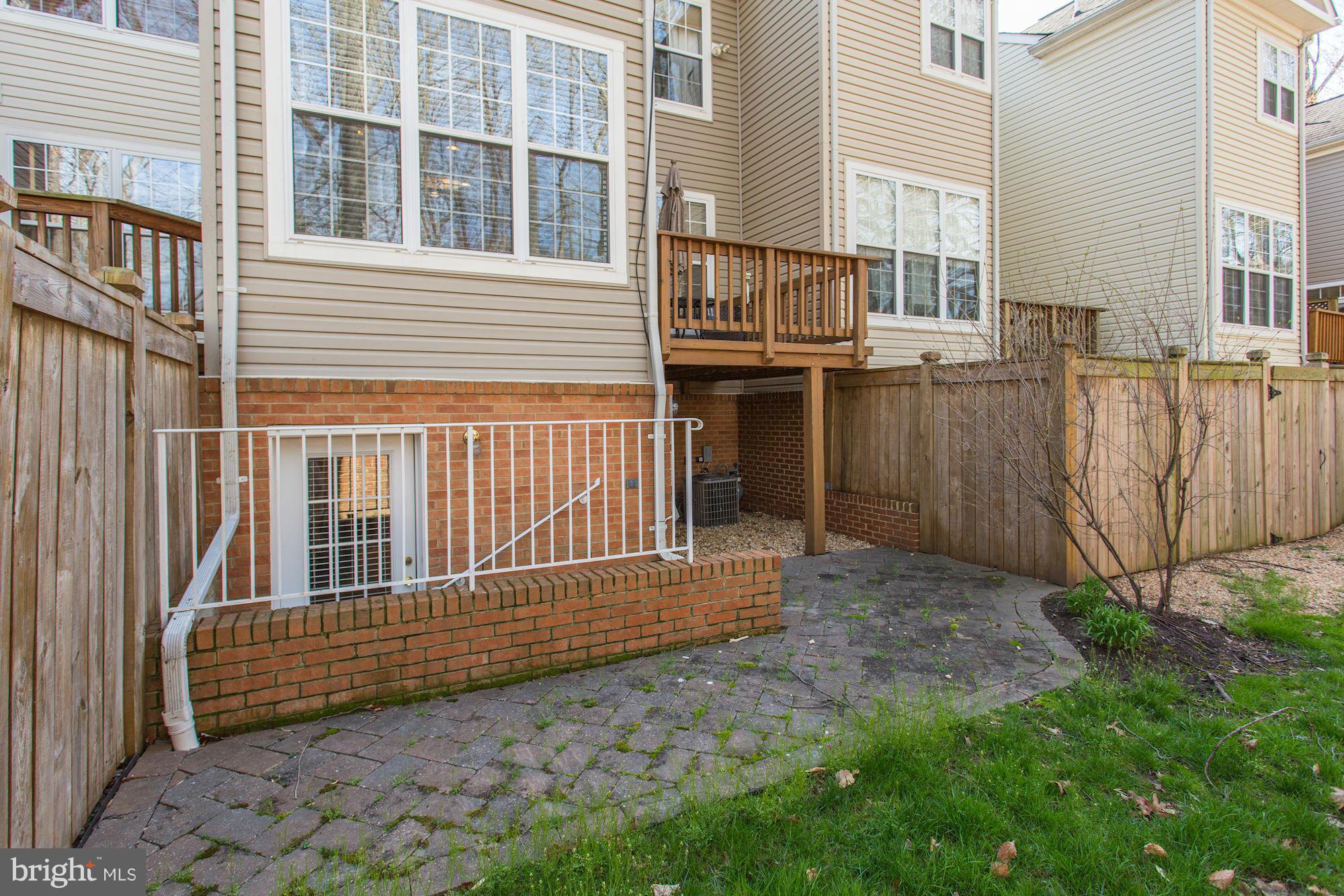 1216 Wild Hawthorn Way Reston, VA 20194 - Photo 27 of 27 Exterior (Rear)