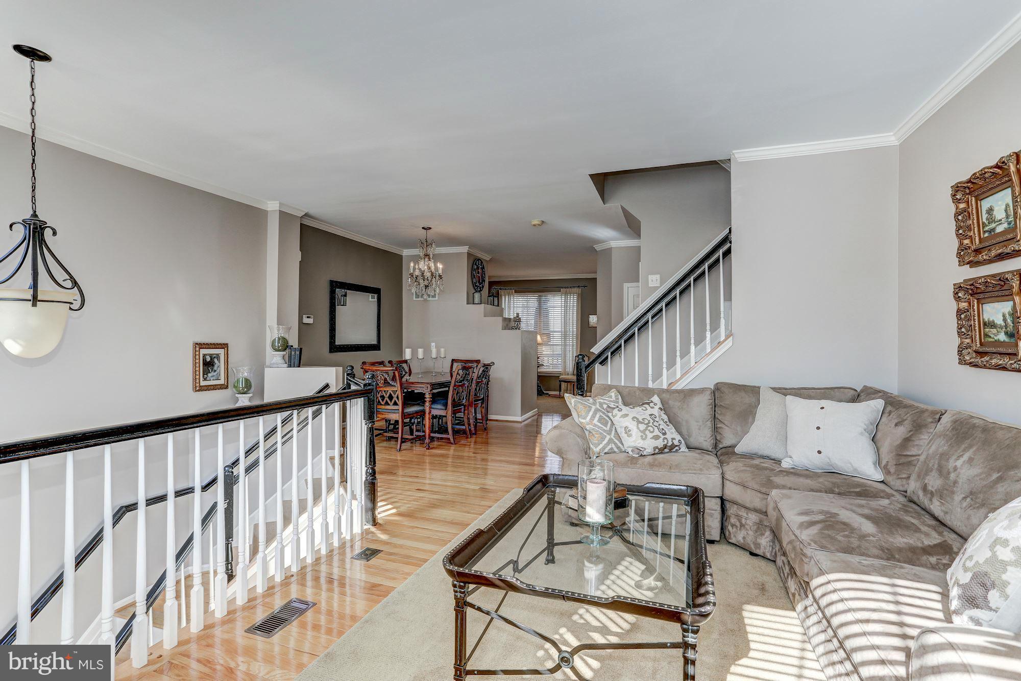 1216 Wild Hawthorn Way Reston, VA 20194 - Photo 4 of 27 Living Room