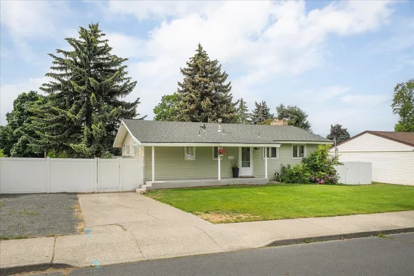 $399,000 | 2507 West Holyoke Avenue, Spokane, WA 99208