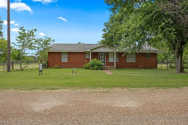 $375,000 | 601 John Street, Morgan, TX 76671