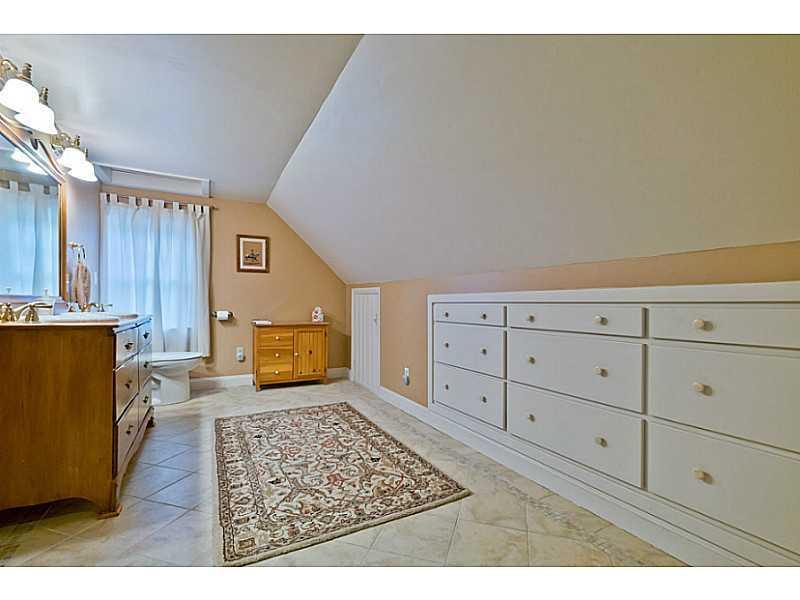 101 Files Road Gorham, ME 04038 - Photo 23 of 32 Bathroom. 2nd Floor full bath - two...
