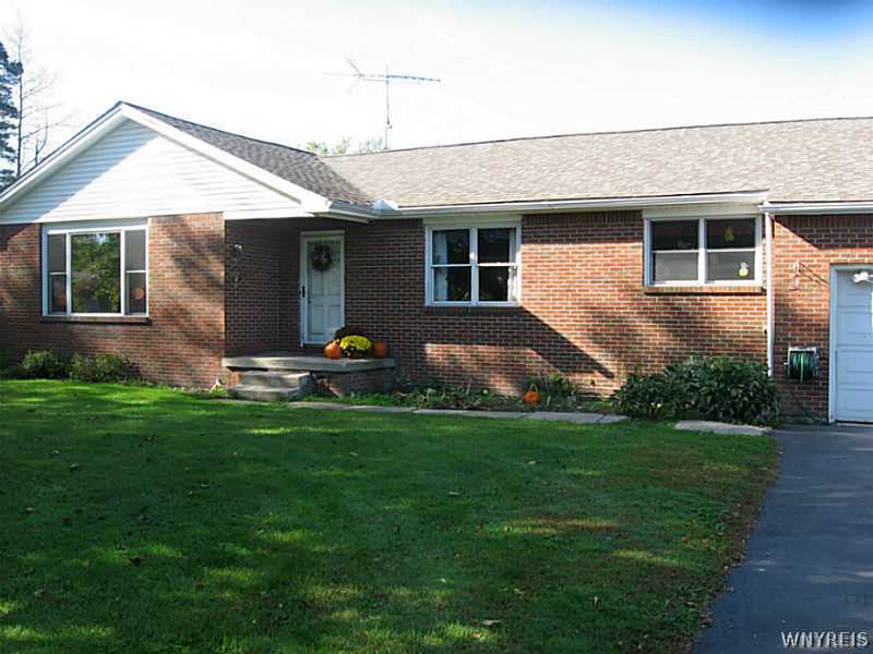 4238 Plank Road Cambria, NY 14094 - Photo 1 of 1 Exterior Front