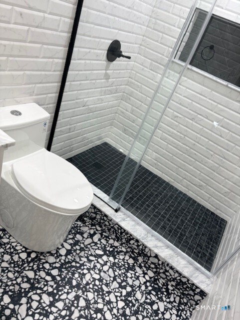 7 Spring Street, Unit 7 Wethersfield, CT 06109 - Photo 11 of 18 a bathroom with a toilet