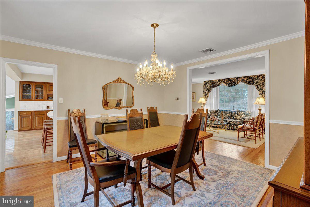 1098 Greentree Road Blue Bell, PA 19422 - Photo 16 of 60 Dining Room