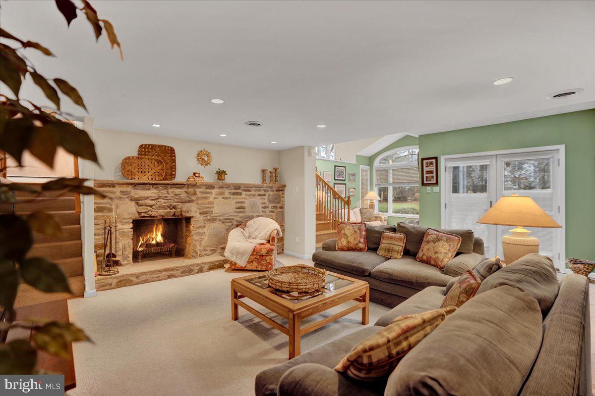 1098 Greentree Road Blue Bell, PA 19422 - Photo 20 of 60 Family Room