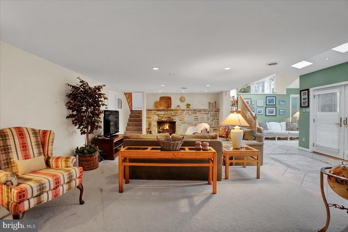 1098 Greentree Road Blue Bell, PA 19422 - Photo 22 of 60 Gallery Image 22