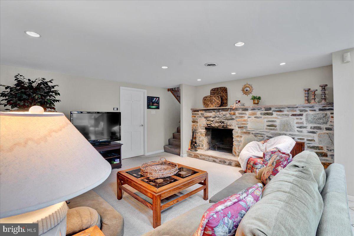 1098 Greentree Road Blue Bell, PA 19422 - Photo 23 of 60 Family Room