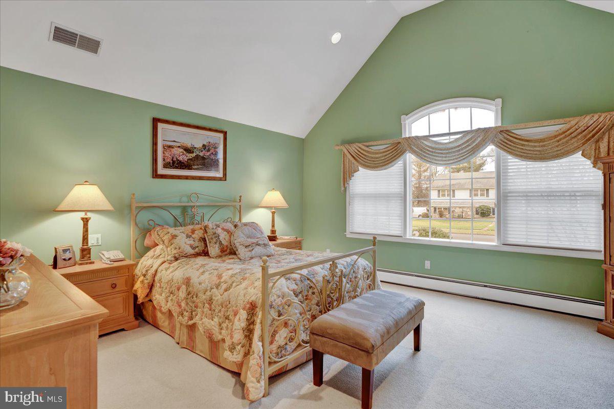 1098 Greentree Road Blue Bell, PA 19422 - Photo 30 of 60 Main Suite