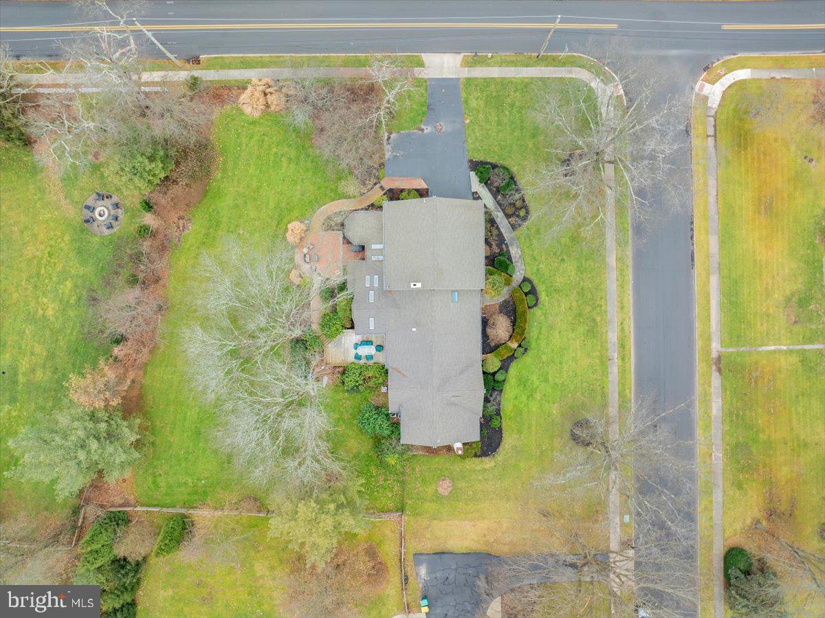 1098 Greentree Road Blue Bell, PA 19422 - Photo 52 of 60 Gallery Image 52