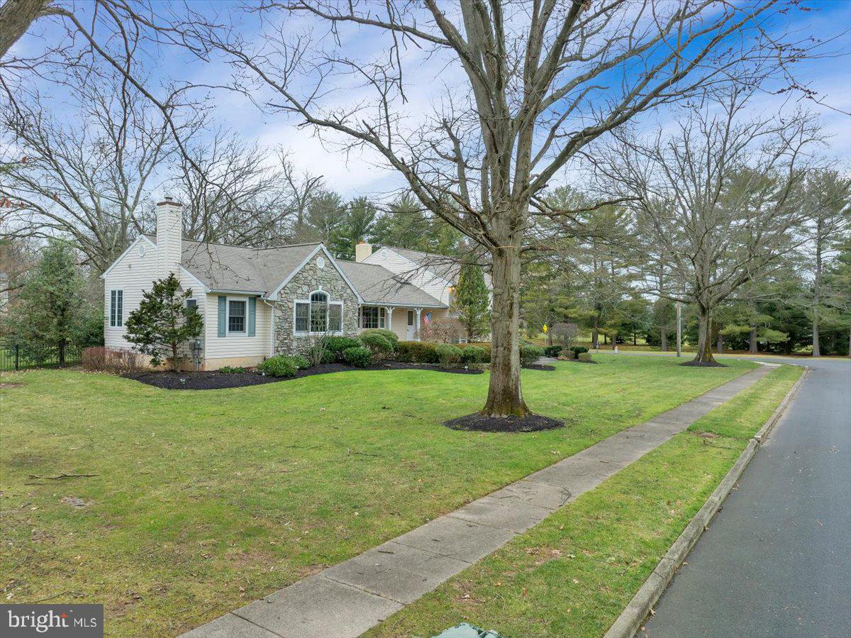 1098 Greentree Road Blue Bell, PA 19422 - Photo 56 of 60 Gallery Image 56