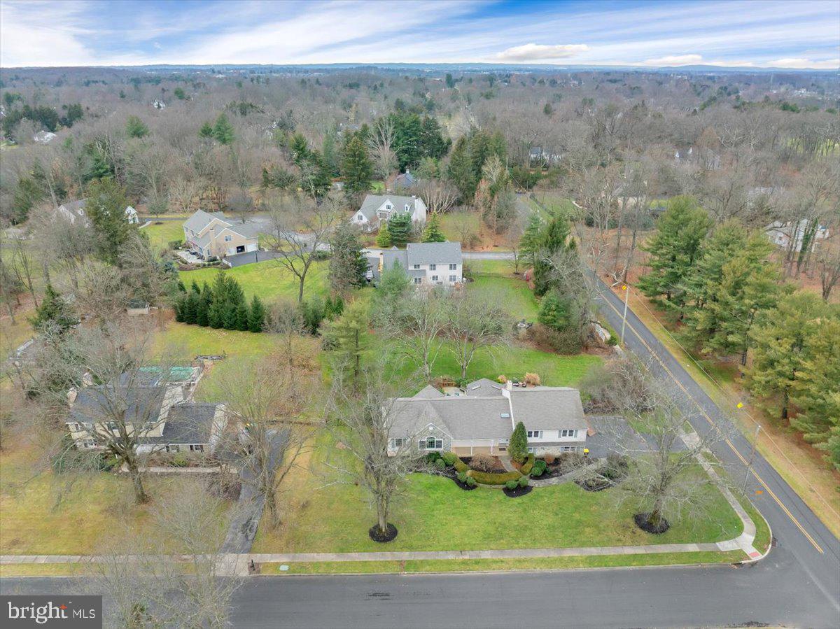 1098 Greentree Road Blue Bell, PA 19422 - Photo 57 of 60 Gallery Image 57