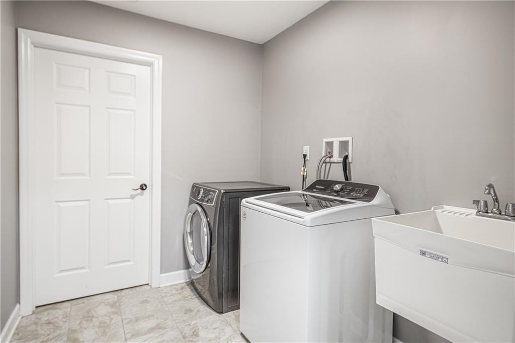 101 Spring Valley Drive Zelienople, PA 16063 - Photo 18 of 24