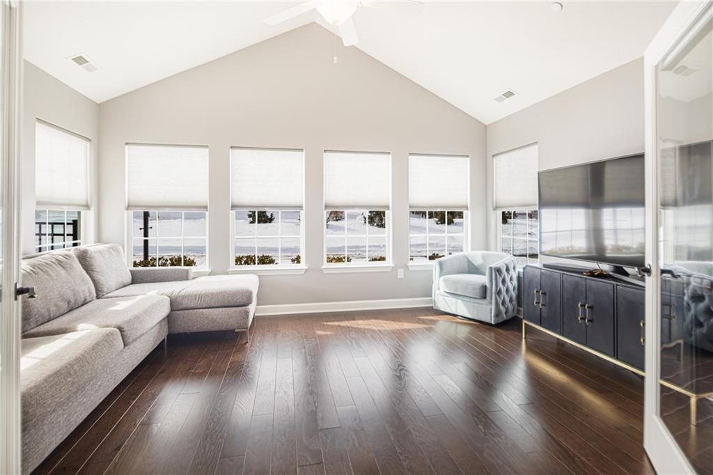 101 Spring Valley Drive Zelienople, PA 16063 - Photo 5 of 24