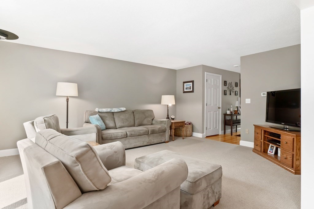 112 Village Post Road, Unit 112 Danvers, MA 01923 - Photo 15 of 42 Gallery Image 15