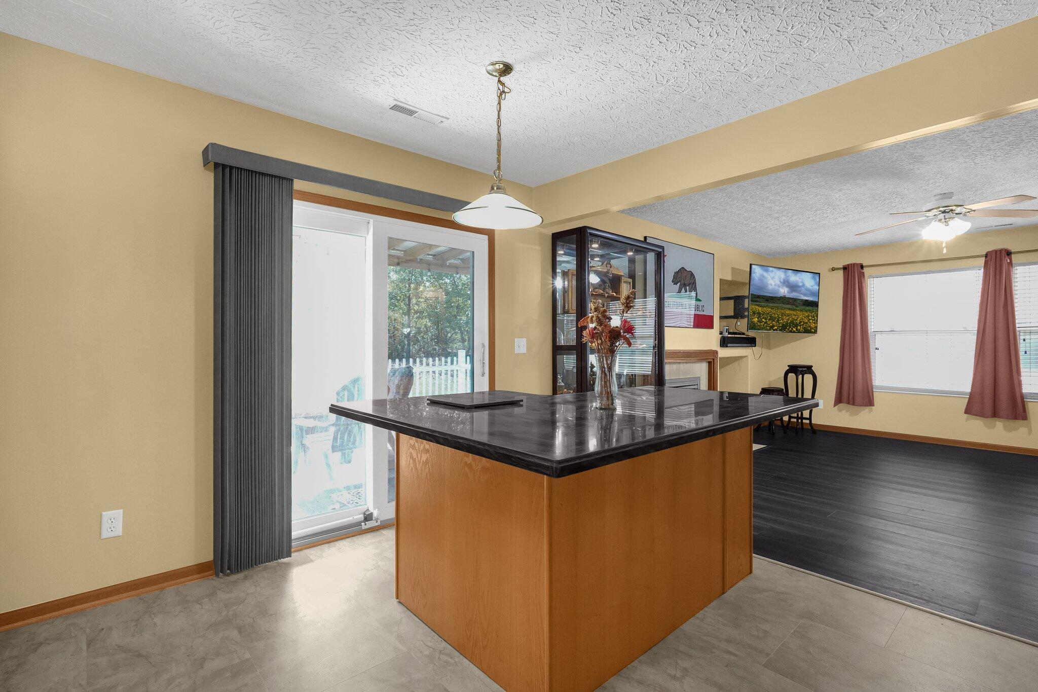 2101 Waymont Road Columbus, OH 43229 - Photo 14 of 38 14-web-or-mls-2101-waymont-rd