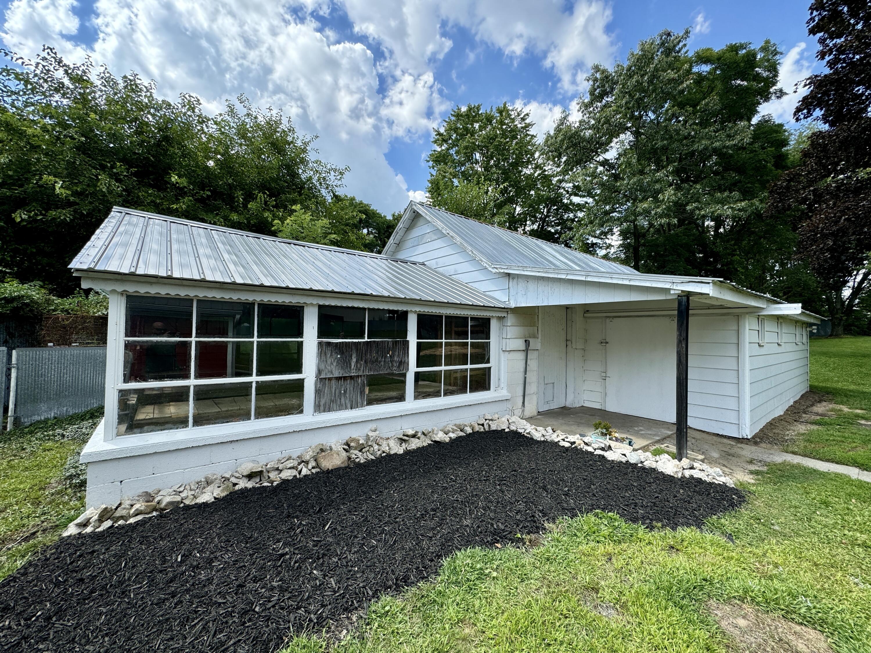 715 Lyon Lake Road Marshall, MI 49068 - Photo 33 of 48 IMG_8996