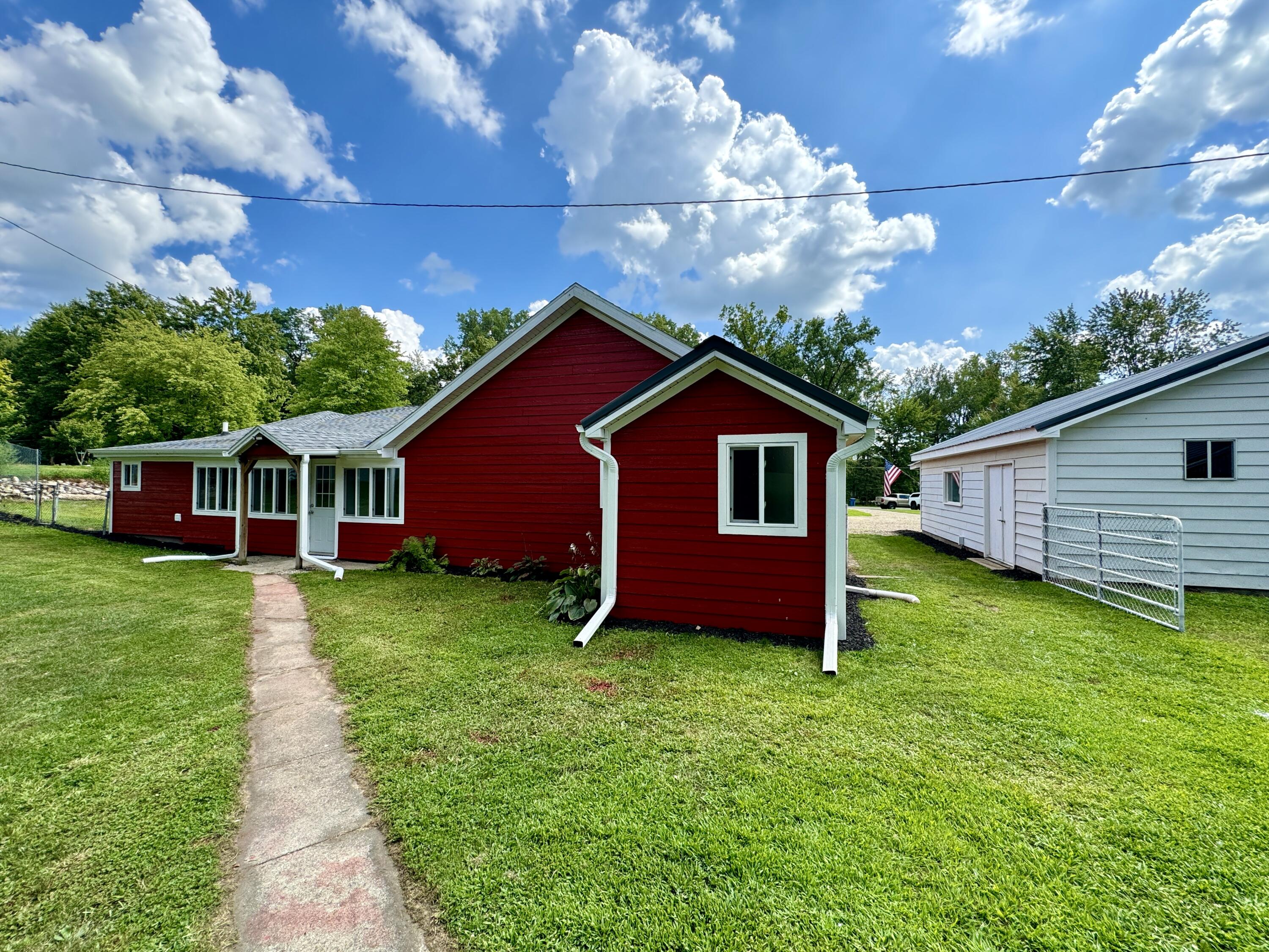715 Lyon Lake Road Marshall, MI 49068 - Photo 41 of 48 IMG_9006