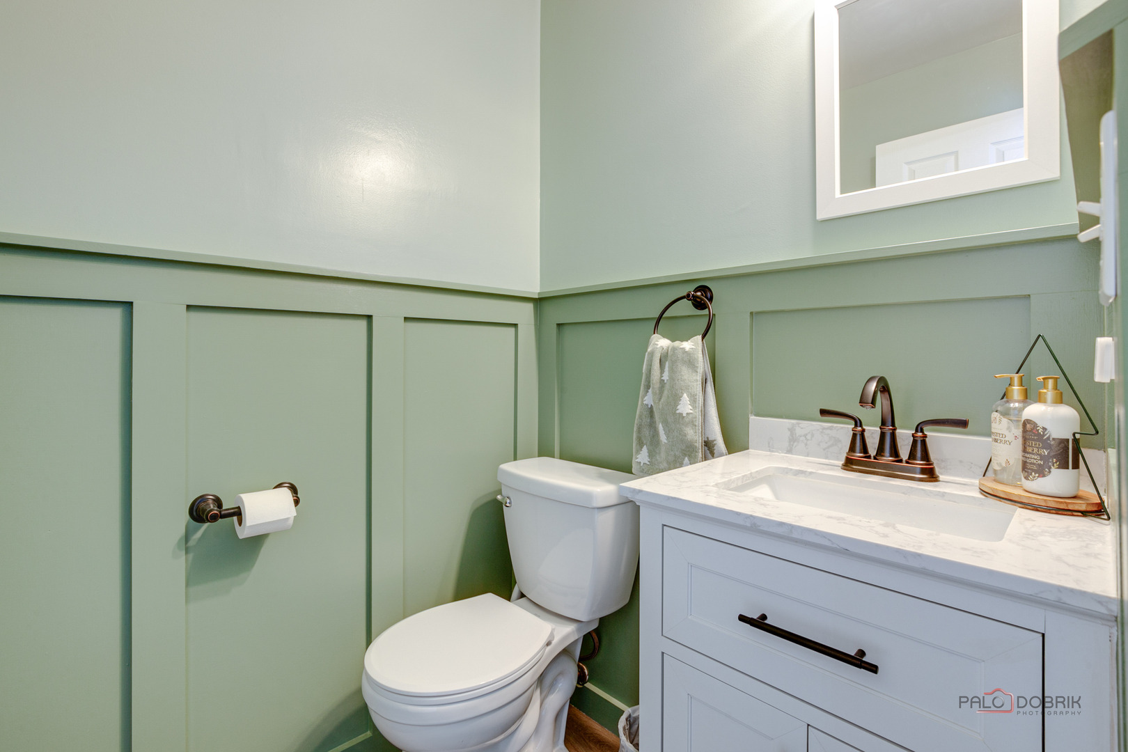 1502 Anderson Trail Zion, IL 60099 - Photo 15 of 30 a bathroom with a sink a toilet and shower