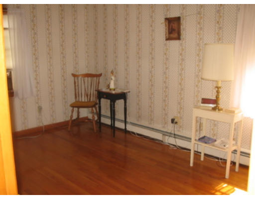 16 Running Brook Road Boston, MA 02132 - Photo 9 of 10 Gallery Image 9