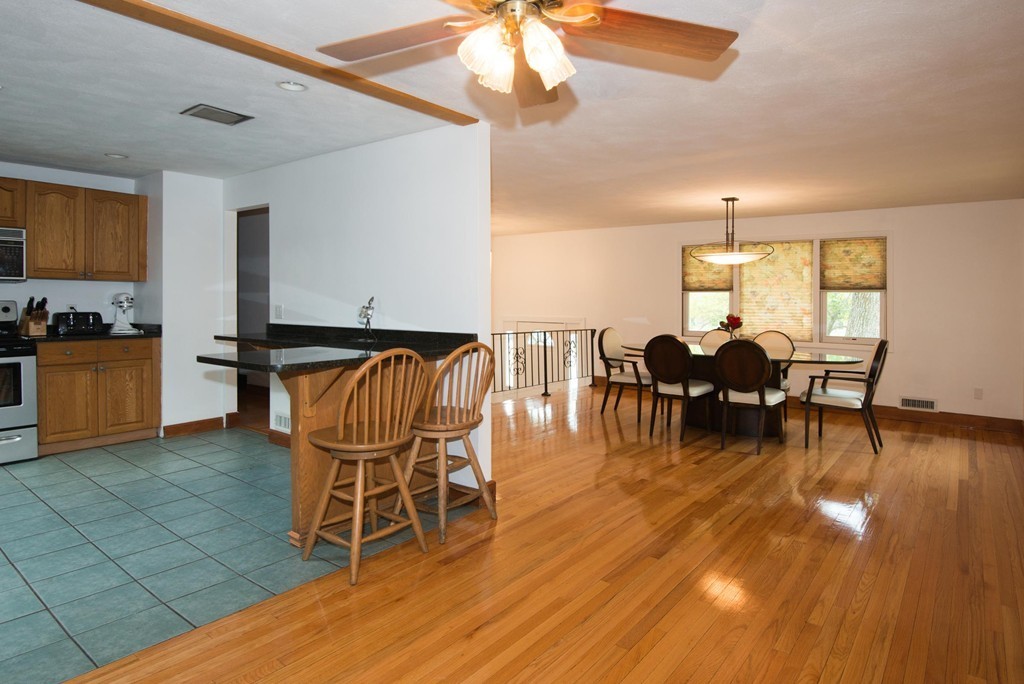 20 Hamilton Road Peabody, MA 01960 - Photo 8 of 29 Gallery Image 8